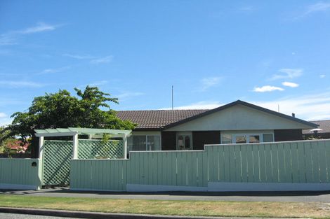 Photo of property in 28 Reginald Street, Burwood, Christchurch, 8083
