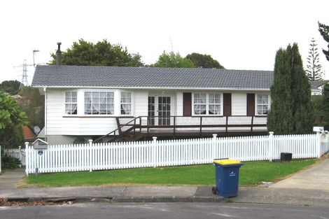 Photo of property in 41 Vina Place, Massey, Auckland, 0614