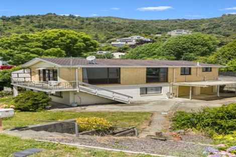 Photo of property in 60 Waikawa Road, Picton, 7220