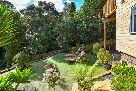 Photo of property in 18 Gibbs Crescent, Red Hill, Papakura, 2110