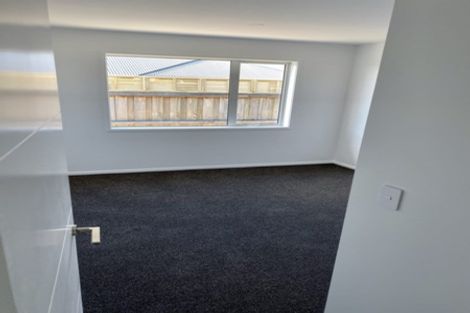 Photo of property in 52 Watkins Drive, Rangiora, 7400