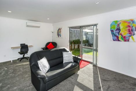 Photo of property in 4/271 Queen Street, Pukekohe, 2120