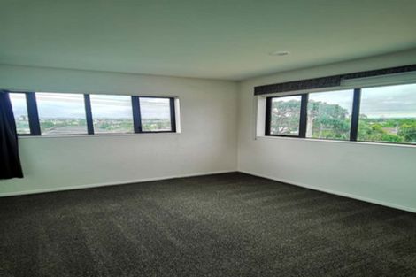 Photo of property in 3a Mcleod Road, Henderson, Auckland, 0612