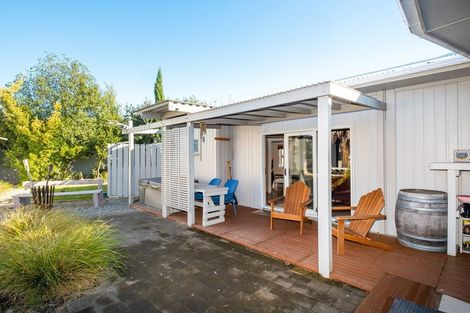 Photo of property in 2 Jarvis Place, Taradale, Napier, 4112