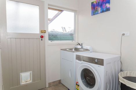 Photo of property in 8 Chamberlain Street, Dannevirke, 4930