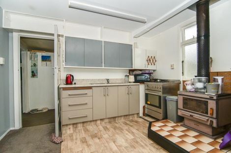 Photo of property in 22 Russell Street, Westport, 7825