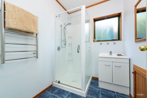 Photo of property in 128 Motuhara Road, Plimmerton, Porirua, 5026