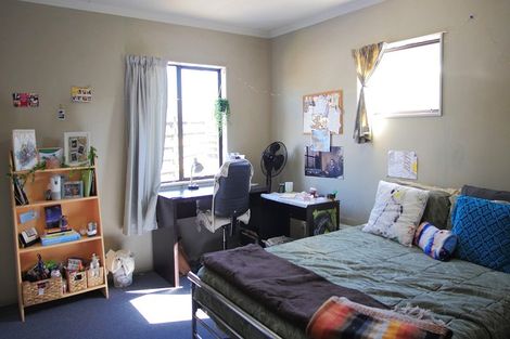 Photo of property in 556a Ferguson Street, Terrace End, Palmerston North, 4410
