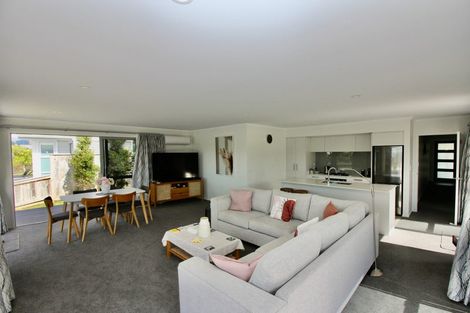 Photo of property in 13 Mermaid Place, Whitianga, 3510