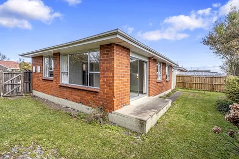 Photo of property in 2/8c Heaphy Place, Casebrook, Christchurch, 8051