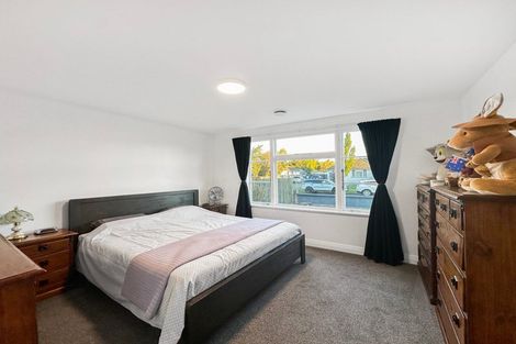 Photo of property in 28 Taurima Street, Hei Hei, Christchurch, 8042