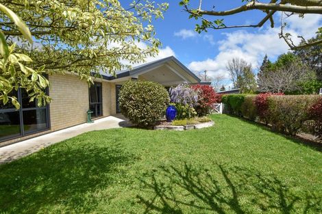 Photo of property in 40 Charles Street, Carterton, 5713