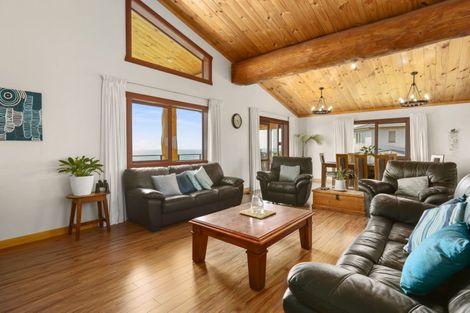 Photo of property in 109 Town Point Road, Maketu, Te Puke, 3189