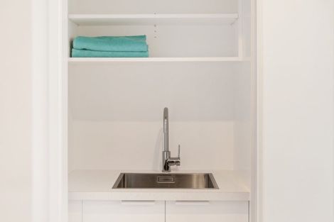 Photo of property in 1/200 Knights Road, Hutt Central, Lower Hutt, 5011