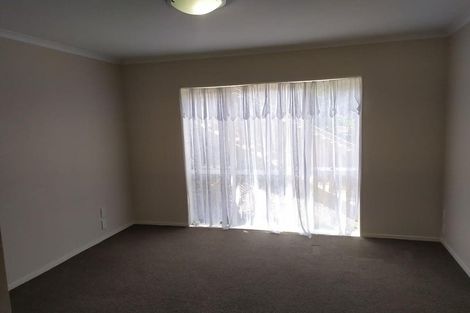 Photo of property in 9 Ryehill Close, New Lynn, Auckland, 0600