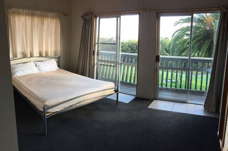 Photo of property in 145 Shaw Road, Oratia, Auckland, 0604