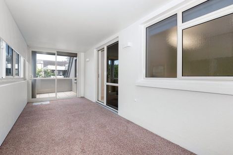 Photo of property in 2/28 The Mall, Mount Maunganui, 3116