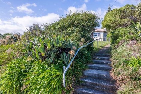 Photo of property in 104 Wellington Road, Paekakariki, 5034