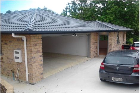 Photo of property in 16b Imperial Place, Henderson, Auckland, 0612