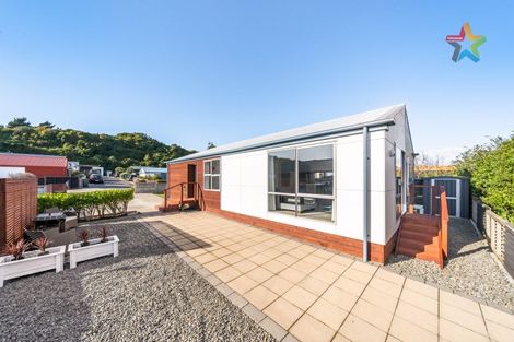 Photo of property in 20 Otonga Heights, Maungaraki, Lower Hutt, 5010