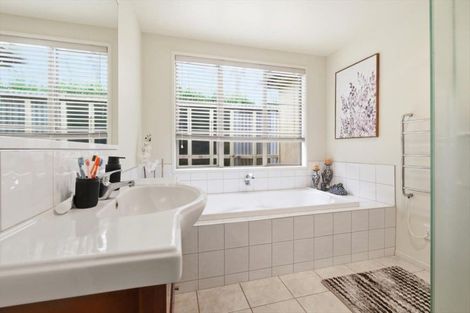 Photo of property in 48 Norm Freeman Drive, Te Puke, 3119