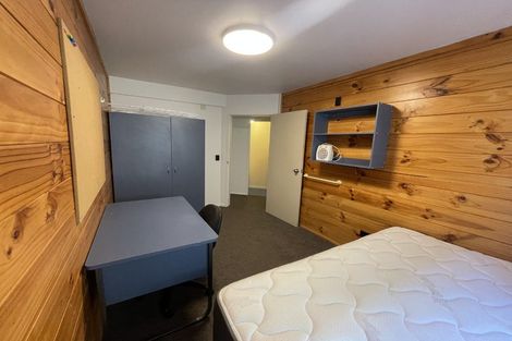 Photo of property in Basin Reserve Complex, 35/4 Sussex Street, Mount Cook, Wellington, 6021