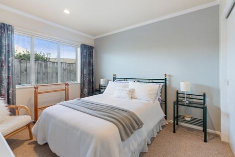 Photo of property in 1 San Priamo Place, Paraparaumu Beach, Paraparaumu, 5032