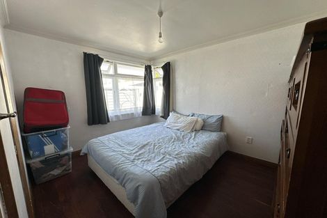 Photo of property in 10 Quinn Road, Levin, 5510