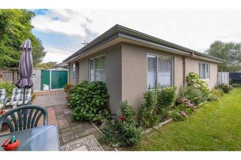 Photo of property in 4/16 Belfast Road, Belfast, Christchurch, 8051