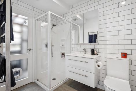 Photo of property in 2/193 Lake Road, Belmont, Auckland, 0622