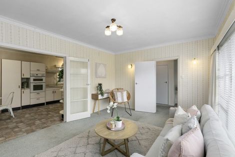 Photo of property in 214 Waddington Drive, Naenae, Lower Hutt, 5011