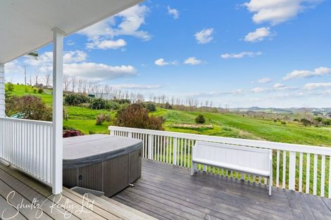 Photo of property in 67 Te Pahi River Drive, Paparoa, 0583