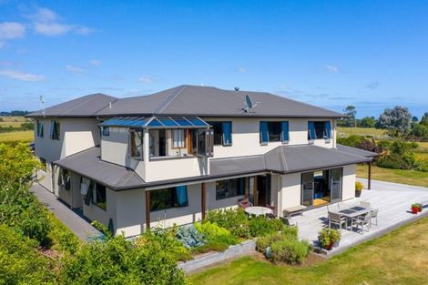 Photo of property in 91 Kaipikari Road, Urenui, 4375
