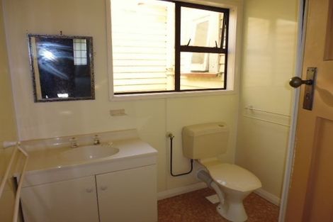 Photo of property in 33 Hardy Street, Waterloo, Lower Hutt, 5011