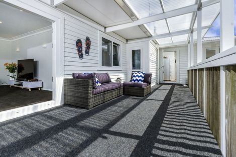 Photo of property in 15 Moore Street, Hillcrest, Auckland, 0627