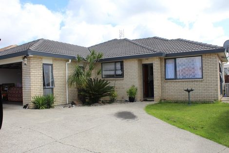 Photo of property in 12 George Arthur Place, Pukekohe, 2120