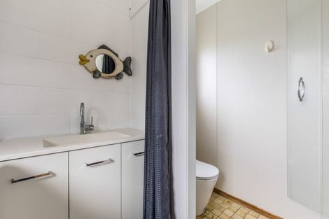 Photo of property in 12 Finlow Drive, Te Atatu South, Auckland, 0610