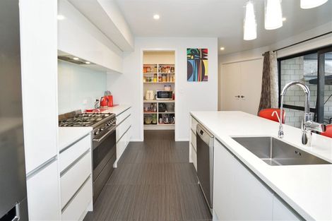 Photo of property in 10 Kemble Place, Flagstaff, Hamilton, 3210