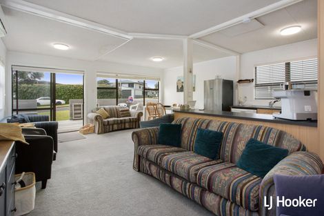 Photo of property in 13 Hinemoa Road, Waihi Beach, 3611