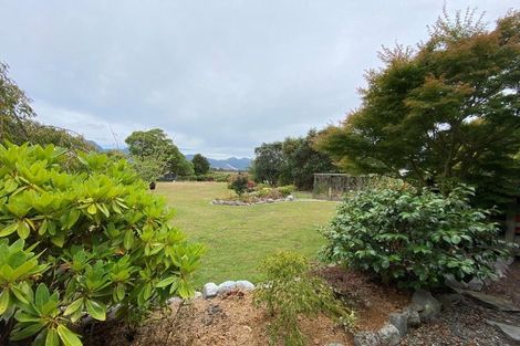 Photo of property in 12 Poplar Lane, Collingwood, 7073