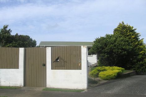 Photo of property in 5 Holly Grove, Maungaraki, Lower Hutt, 5010