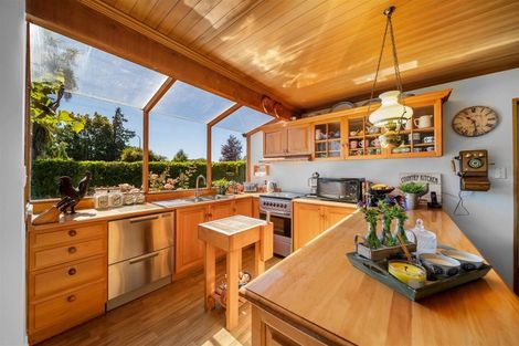 Photo of property in 9 Hunter Crescent, Wanaka, 9305