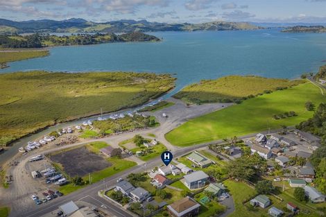 Photo of property in 316 Wharf Road, Coromandel, 3506