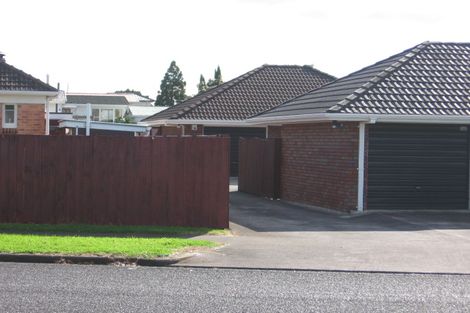 Photo of property in 2/50 Victoria Road, Papatoetoe, Auckland, 2025