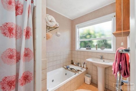 Photo of property in 18 Fairview Street, Fairview Downs, Hamilton, 3214