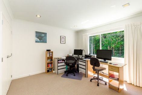 Photo of property in 13 Kakariki Grove, Waikanae, 5036