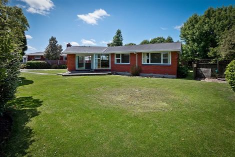 Photo of property in 15 Wolsey Place, Hillmorton, Christchurch, 8025