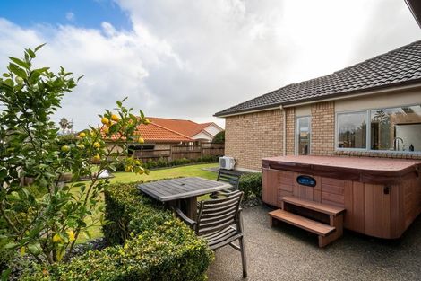 Photo of property in 15 Hendrika Court, Hobsonville, Auckland, 0618