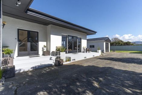 Photo of property in 53 Victoria Street, Carterton, 5713