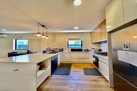 Photo of property in 28 Opoka Street, Takanini, 2110